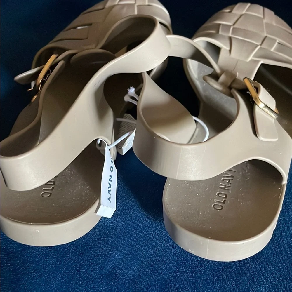Old Navy Tan Fisherman Sandals with Adjustable Ankle Strap - Picture 3 of 5